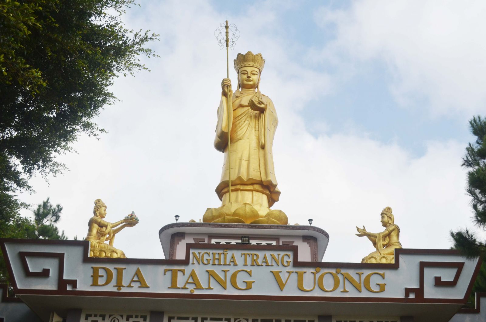 Clip Bông hồng cài áo