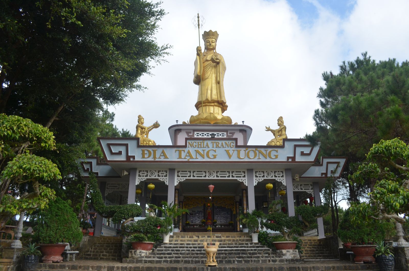 Tượng Địa Tạng Vương Bồ Tát